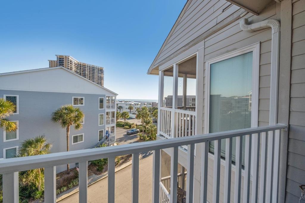 Pelicans Watch 322 Myrtle Beach Exterior photo